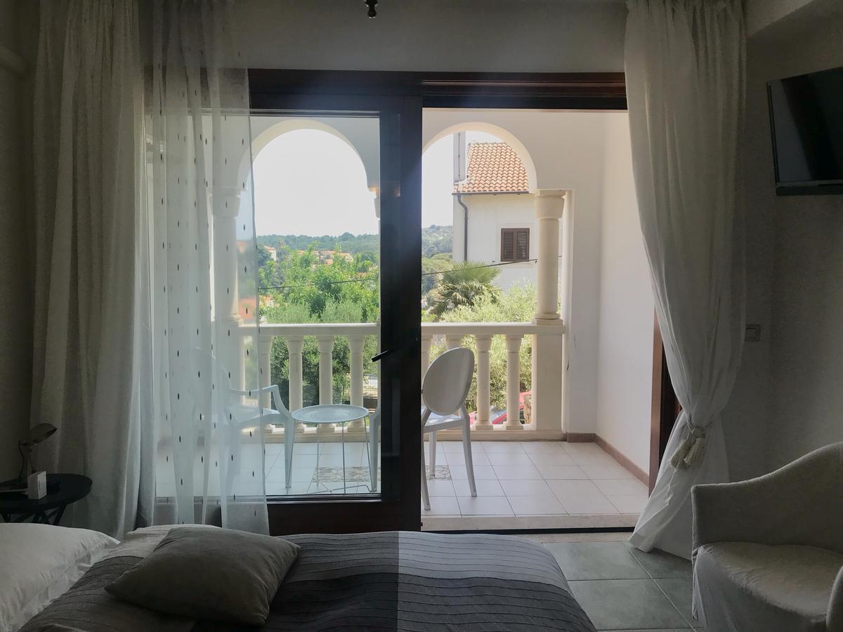 Villa Alma Veli Lošinj Exteriör bild