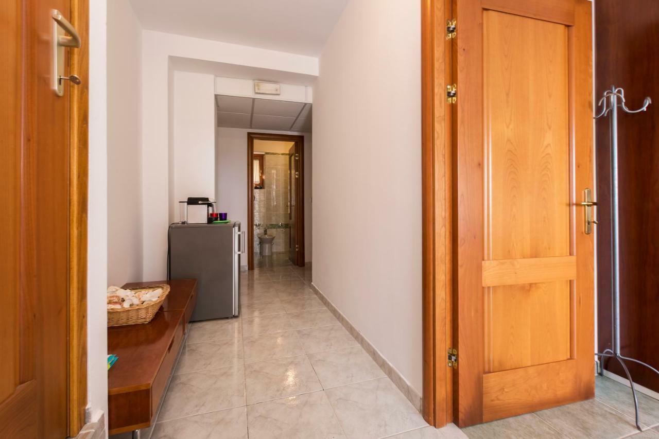 Villa Alma Veli Lošinj Exteriör bild