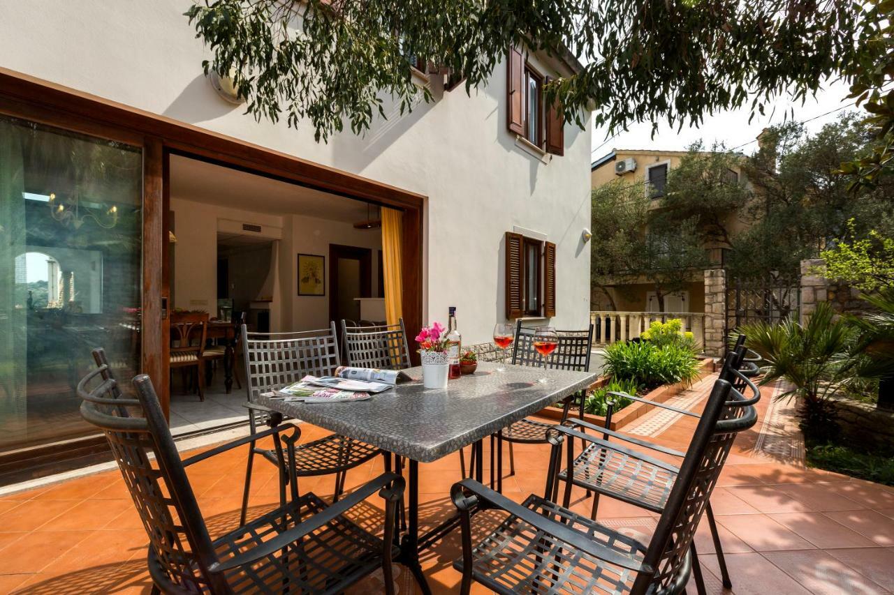 Villa Alma Veli Lošinj Exteriör bild