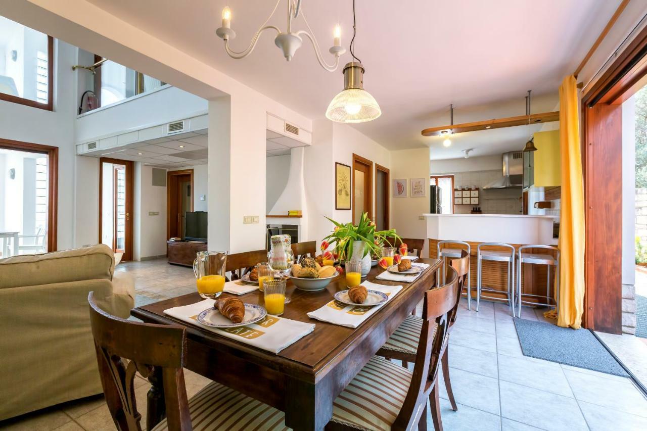 Villa Alma Veli Lošinj Exteriör bild
